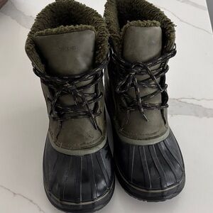 Lands' End Olive and Black Insulated Boots